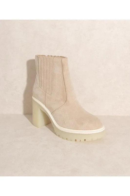 Meet me at the Club Boots